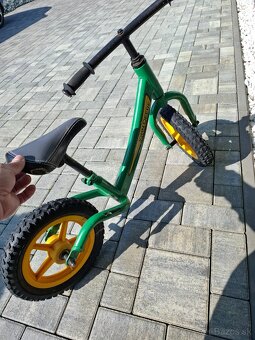 Kovove odražadlo - 2