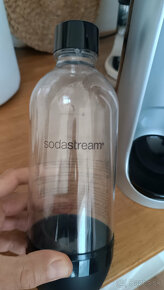 SODA STREAM + 1 bombička a 1 plastova fľaša - 2