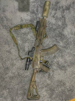 E&L airsoft AK-105 - 2