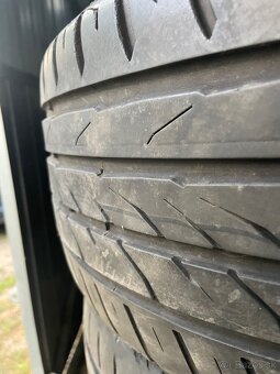 Predám pneumatiky 225 40 R18 - 2