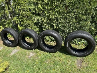 215/65 R16 zimné Good Year Ultra Grip, dezén 7,5 mm (4 ks) - 2