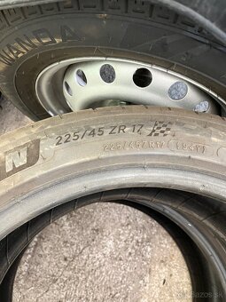 Michelin Pilot Sport 4 225/45 ZR17 - 2
