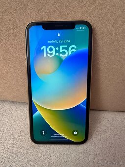 žltý iPhone XR - 64GB - 2