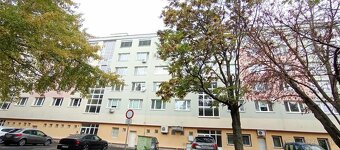Výnimočný 3,5-izbový byt priamo v centre Lučenca – Námestie - 2