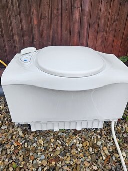 Kazetova chemicka toaleta Thetford C400 - 2