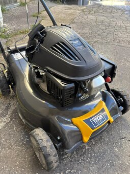 Predám benzínovú kosačku TEXAS RAZOR 4210TR - 2