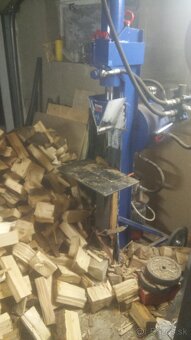 Štiepačka na drevo - 2