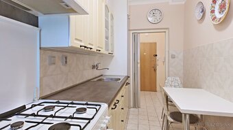 BEZBARIÉROVÝ priestranný 3 izbový byt v Ružinove. - 2