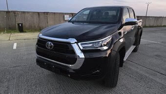 Toyota Hilux 2.8 D Double Cab 6AT Executive - 2