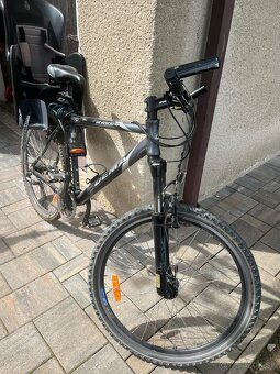 Predám bicykel Dema Raveo - vidlica FOX - 2