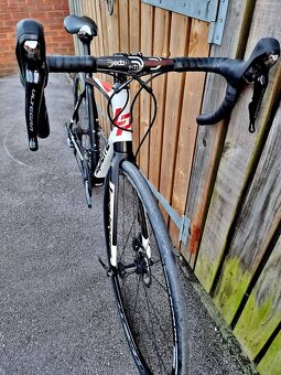 Cestny karbonovy bicykel Lapierre Sensium 500disc - 2