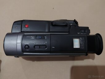 Sony CCD-TRV90 - 2