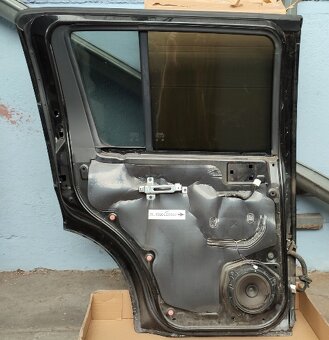 Predám zámku a dvere na Nissan Pathfinder - 2