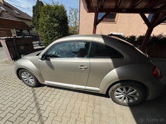 VOLKSWAGEN BEETLE - 2