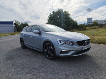 Volvo v60 R-dezighn - 2