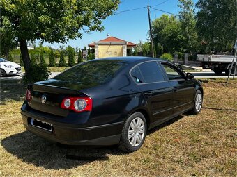Predam Volkswagen passat B6 1,9 77 KW - 2