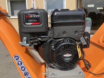 Benzínový štiepkovač DELEKS DK-800 BRIGGS & STRATT - 2