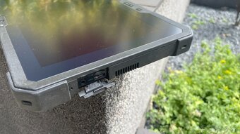 "pancierový" Extreme Tablet s Windows - Dell 7202 - 2