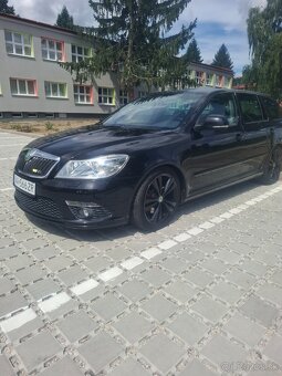 Octavia combi RS 2.0tsi dsg - 2