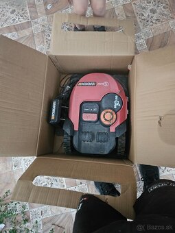 Predám roboticka kosačka Worx - 2