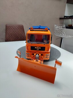 BRUDER 3785 MAN TGS Cestárske auto - 2