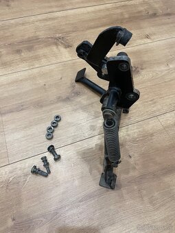 Centrálny stojan suzuki v strom dl650 - 2