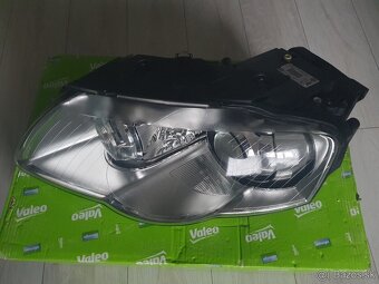 Predam VW passat b6 originalny bixenon Valeo 3C0941751 - 2