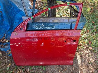 Škoda Rapid. Dvere - 2