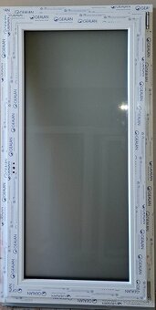 Plastové okno antracit hladký/biela, 75x148cm - 2