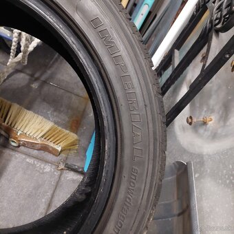 Predam zimne gumy 235/45R17 97V - 2