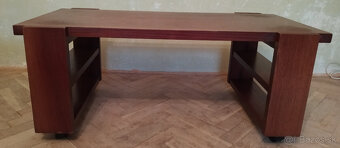 Stolík konferenčný na kolieskach - 2