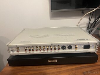 Predam high end preamp NAD S100 - 2
