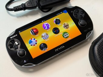 Playstation vira Oled - Pekný stav - 2