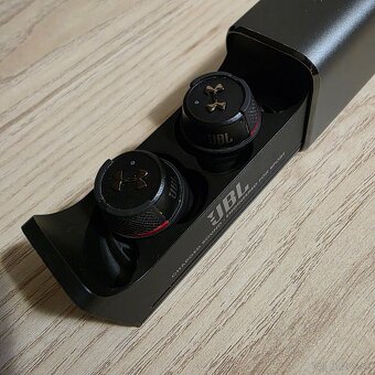 JBL Under Armor wirelles - 2