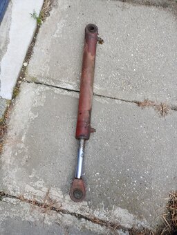 Hydraulický piest - 2