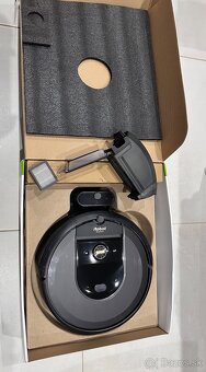 iRobot Roomba i7 - 2