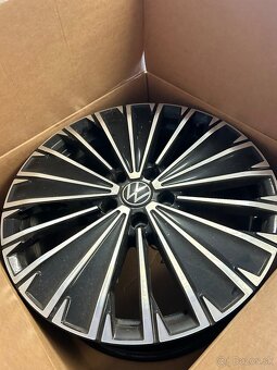 Disky Tiguan R18 - 2