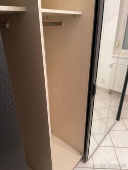 Predám vstavanú skriňu - 2