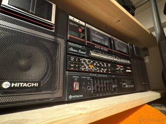 Predám radiomagnetofón Hitachi - 2