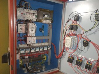 Vymením či predám hydraulický briketovací lis - 2