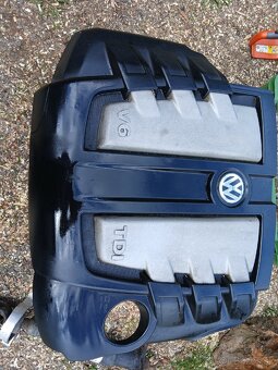 Kryt motora VW Touareg - 2