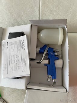 Striekacia pistol - 2