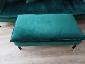 Smaragdovo-zelený gauč - 2