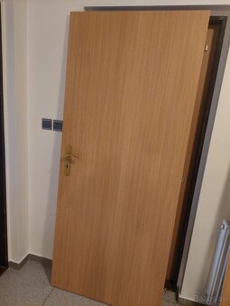 Dvere na predaj - 2
