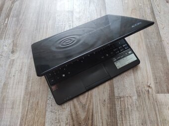 Predám Acer Aspire 722 - 2
