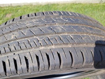Predám 2x pneu Barum 195/55 R 20 - 2