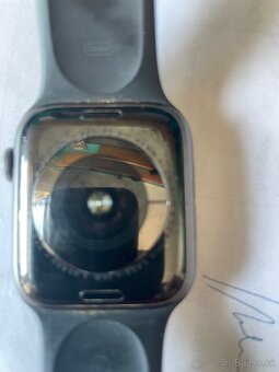 Apple Watch series 5 - 2