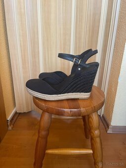 Sandále Tommy Hilfiger čierne - 2