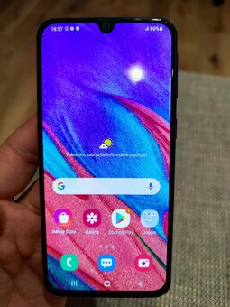 Samsung Galaxy A40 64GB Modry - 2