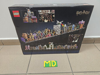 LEGO Harry Potter 76444 Čarodejnícke obchody v Šikmej uličke - 2